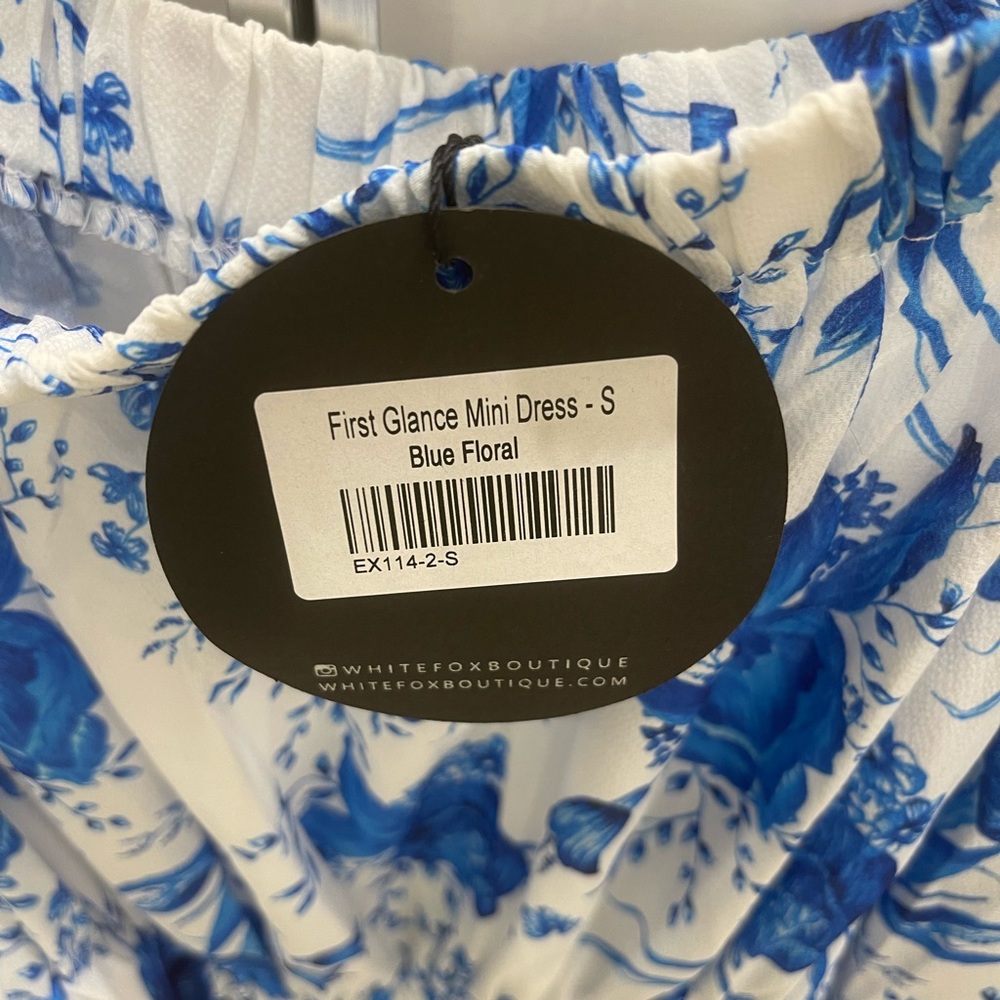 Blue and white floral belted dress. Brand: white fox, size small.